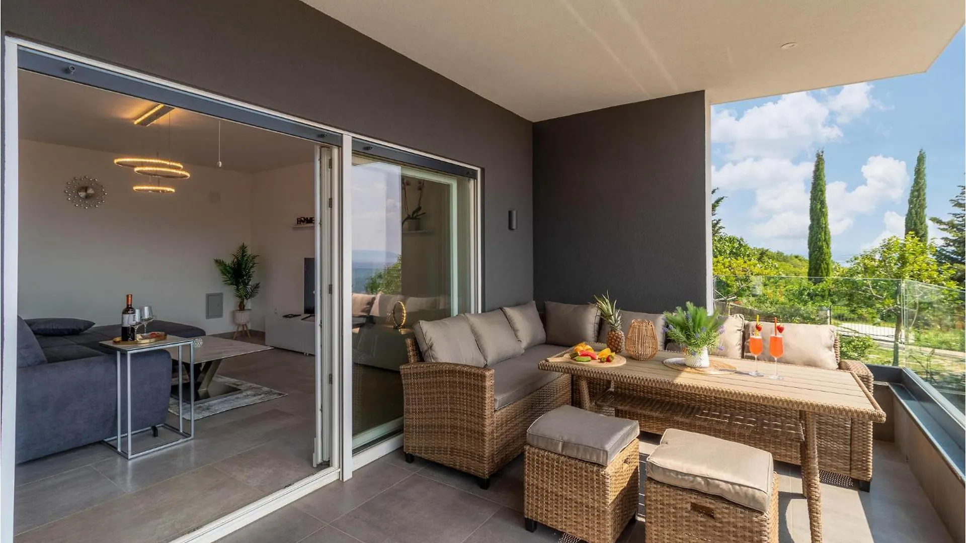 3 Bedroom Stunning Apartment In Kostrena