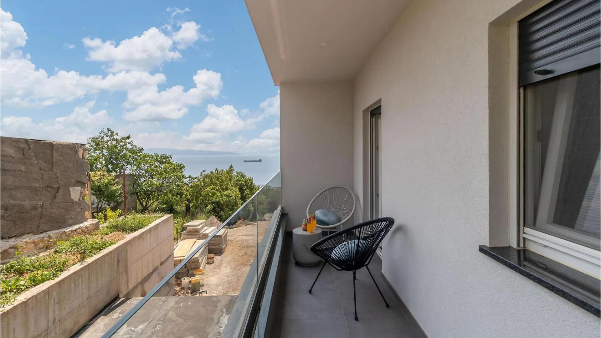 3 Bedroom Stunning Apartment In Kostrena