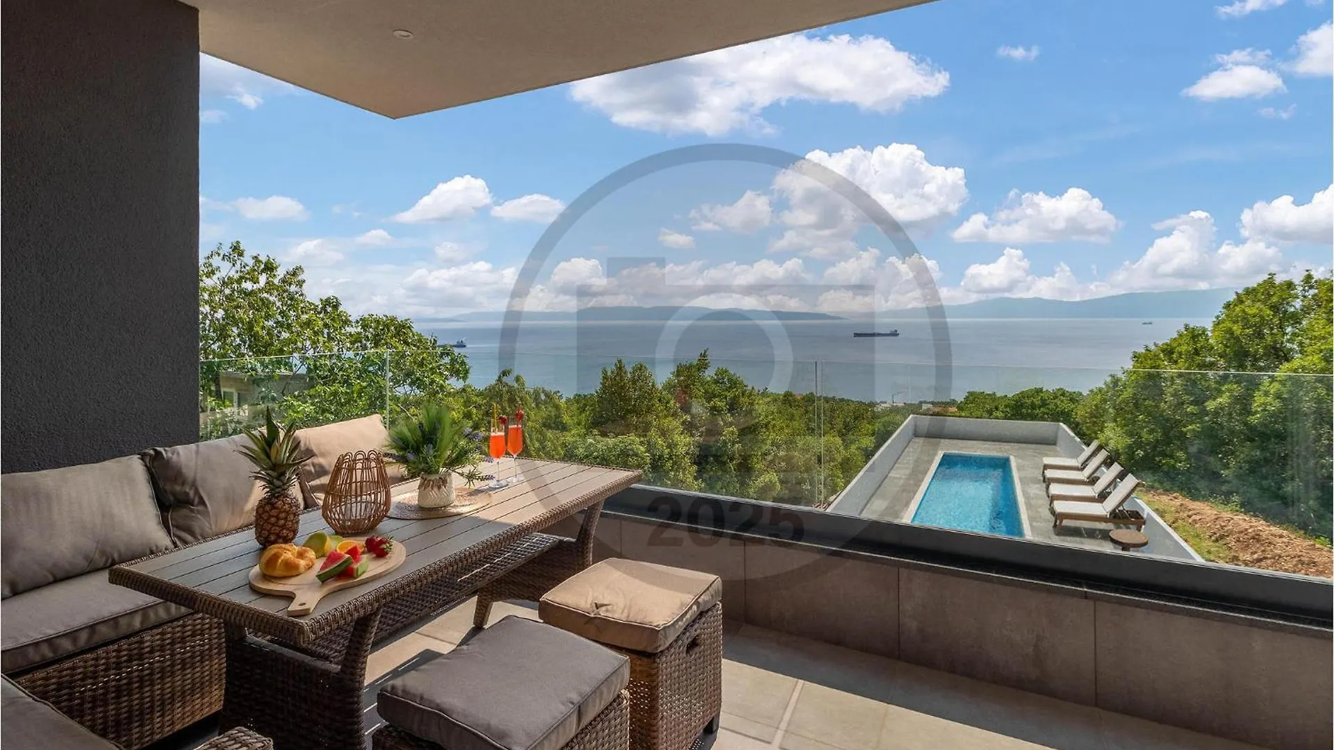 3 Bedroom Stunning Apartment In Kostrena